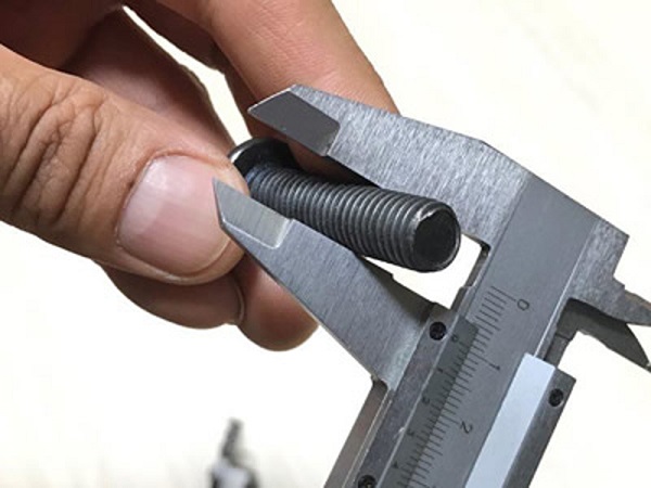 اندازهگیری قطر خارجی پیچ